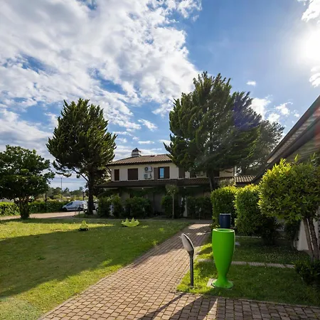 Апартаменти Borgo Stella Marina Бібіоне